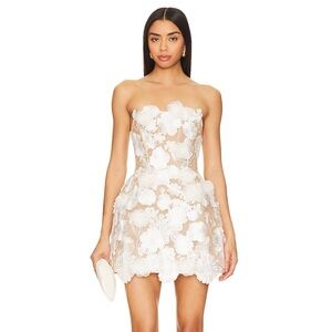 Jasmine Maraya Dress in White Floral 
Bronx and Banco